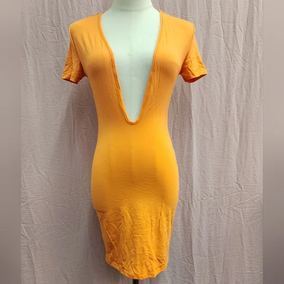 knee length dresses for ladies SPAGHETTI STRAP V-NECK FLORAL MINI DRESS main image 0